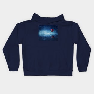 Hot Air Balloon above the sea Kids Hoodie